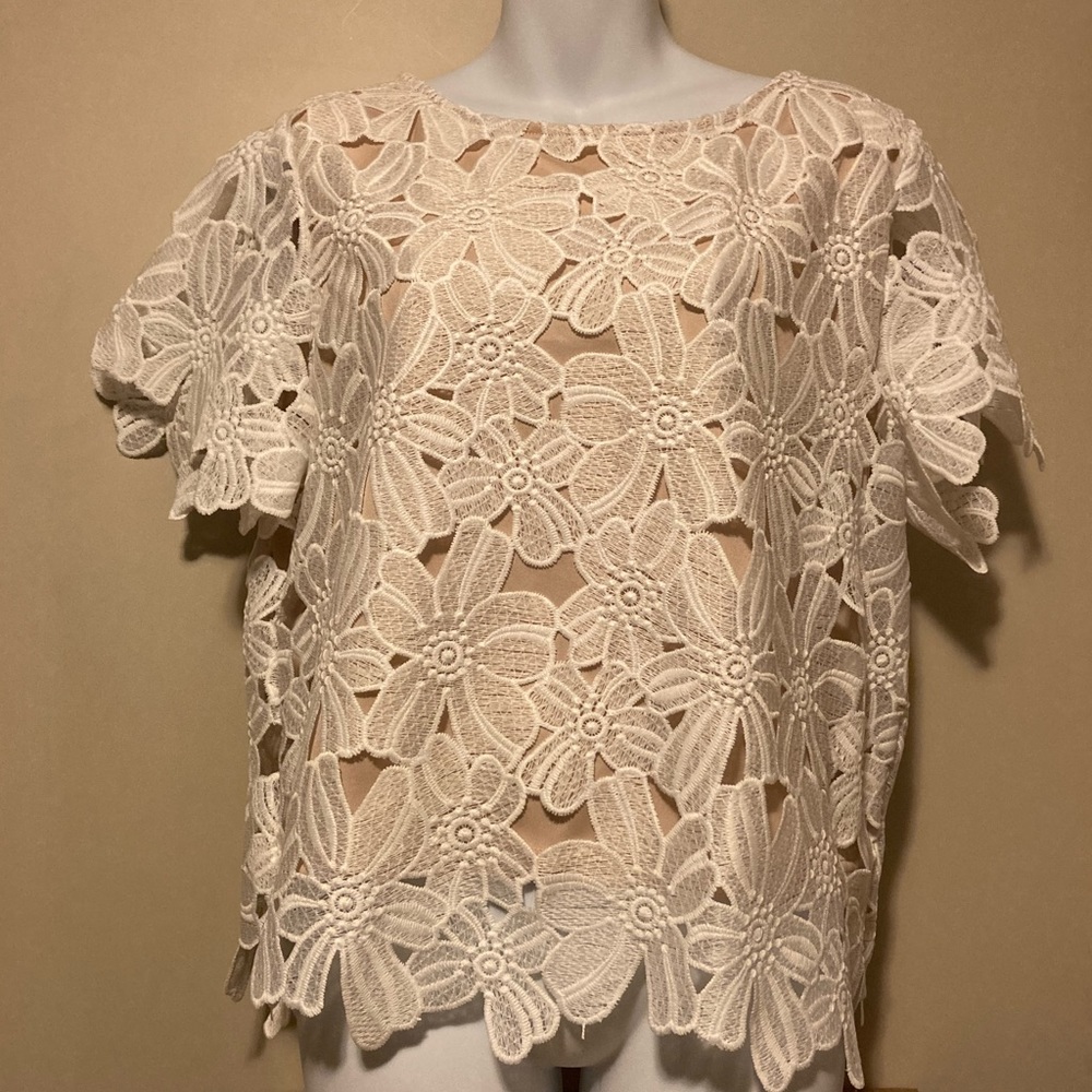 🍨 LIV Floral 🍨 Cut Out Top